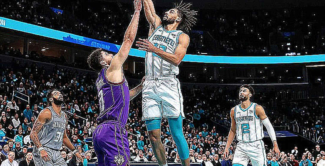 Mike James gánh đội vẫn bất lực: Anadolu Efes gục ngã trước Barcelona 82-89 ở trận mở màn EuroLeague
