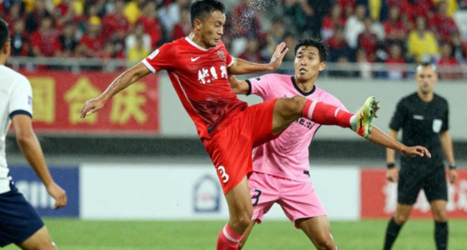 Chiến thắng 1-0 của tuyển Việt Nam trước Philippines: Cú ngã của Xuân Son, tiếng còi VAR và bài toán mang tên Thái Lan Chiến thắng 1-0 của tuyển Việt Nam trước Philippines: Cú ngã của Xuân Son, tiếng còi VAR và bài toán mang tên Thái Lan