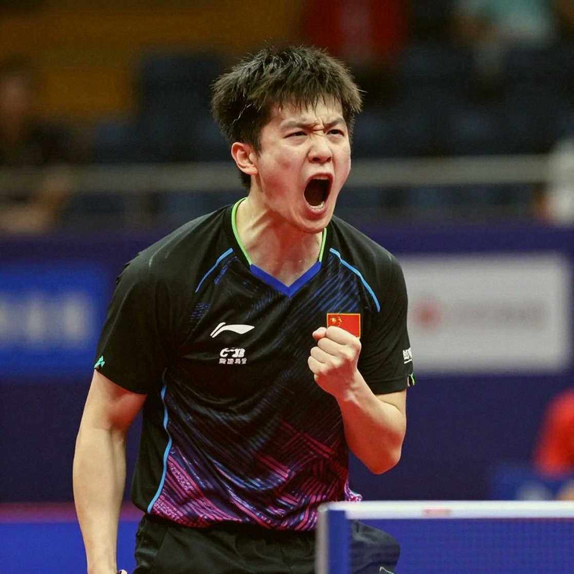 Bên trong thị trường chuyển nhượng V.League: Cấu trúc thật của những thương vụ