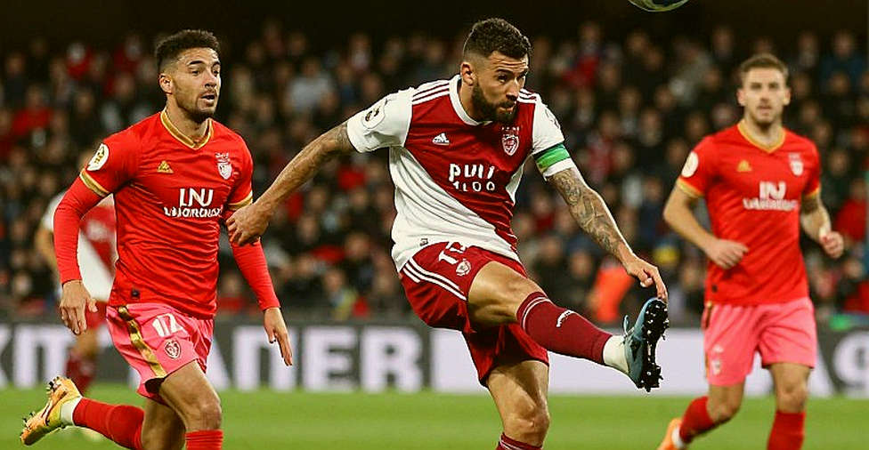 Dinh Bac's Armband and Vietnam's Generational Handover