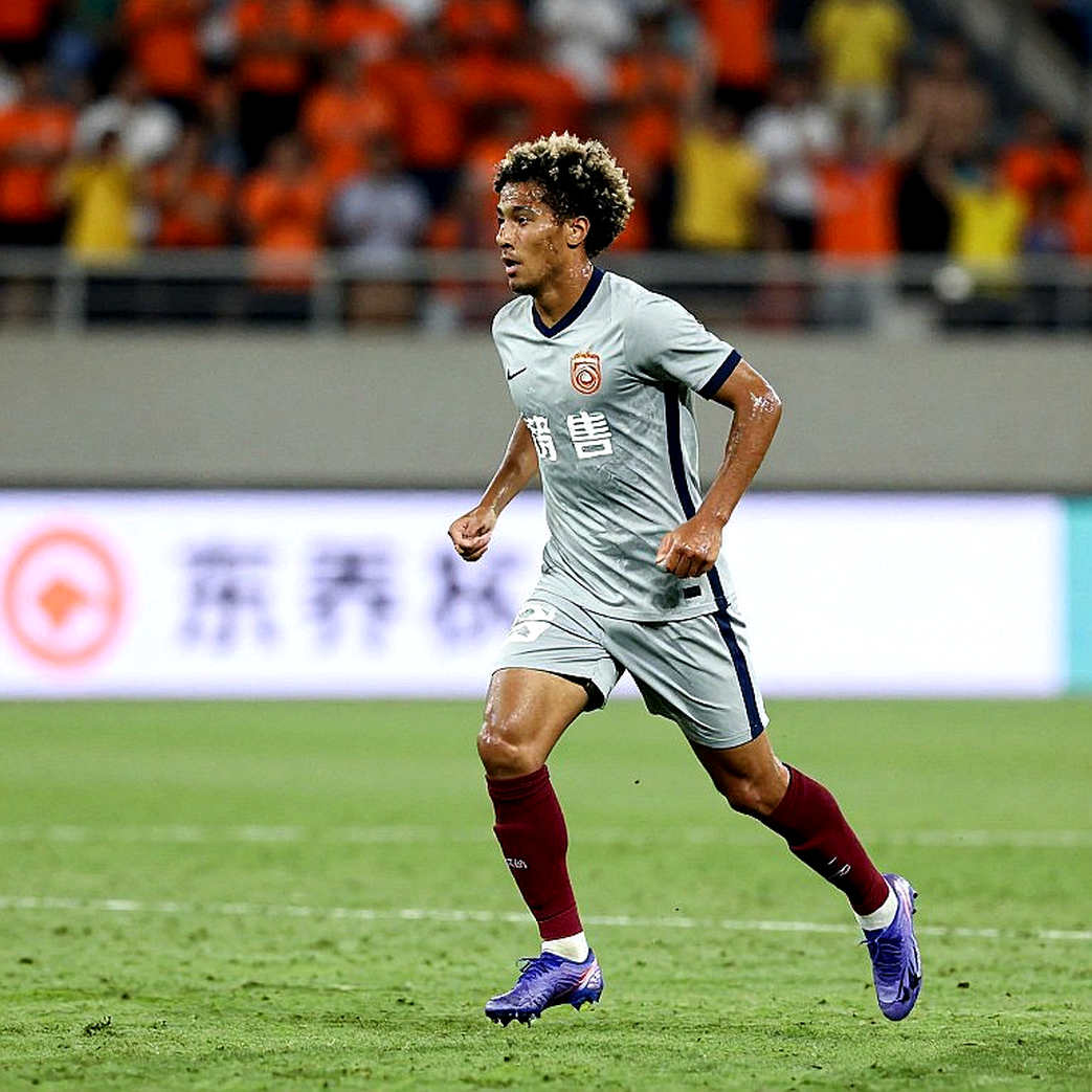 Nguyen Quang Hai and the Expired Contract: What the 2026 Transfer Window Left Behind
