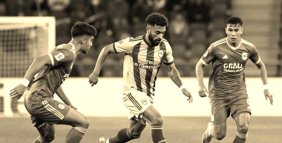 Bảy cái tên, một hành lang trái: Carrick và đêm xoay tua trước Brighton
